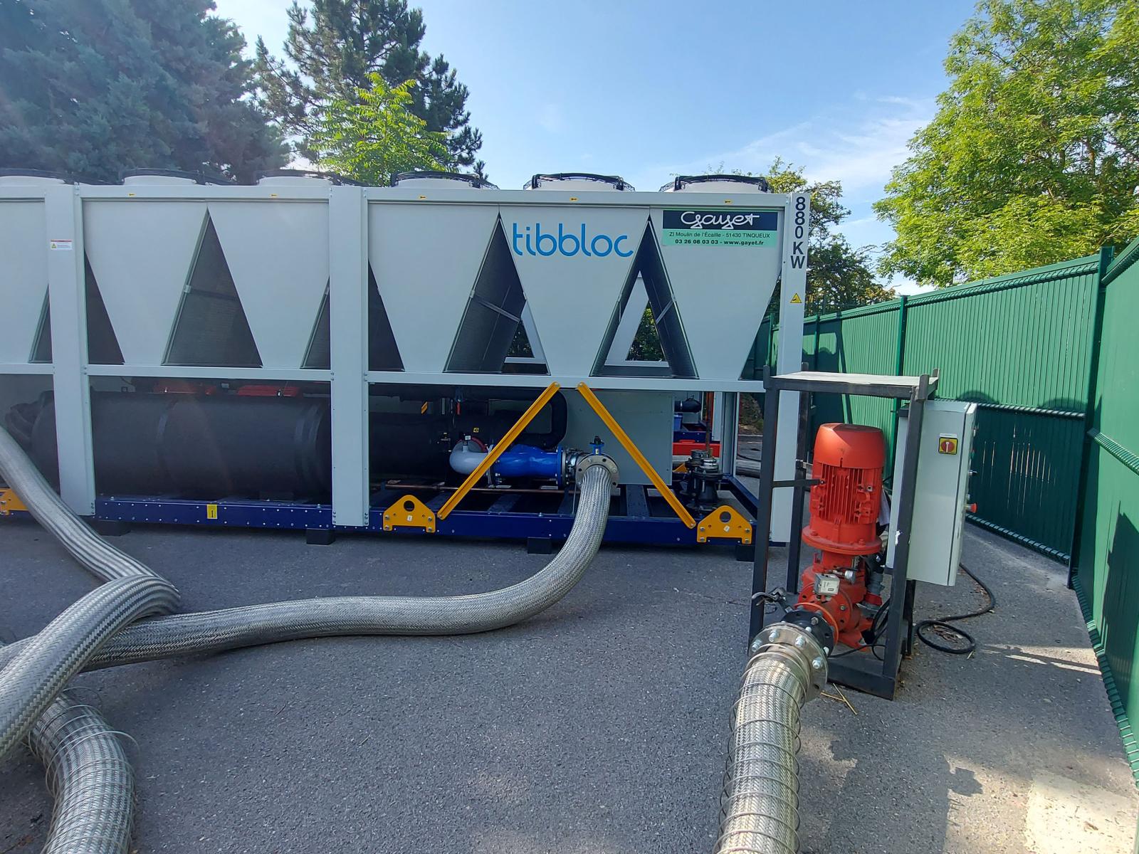 Mise en place de deux groupes froid Patinoire BAROT - photo 1